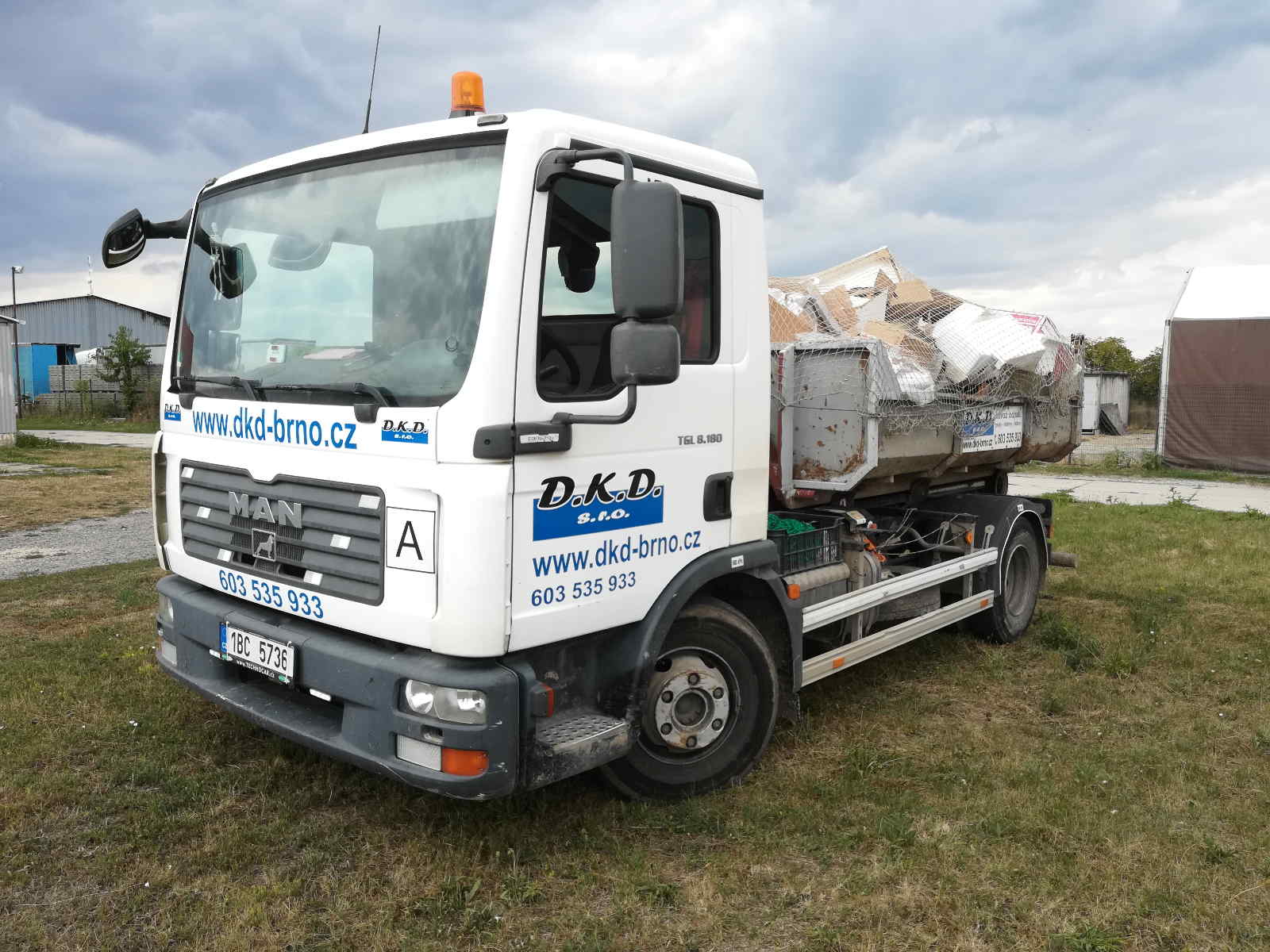 Kontejnerová doprava, přistavení kontejnerů, odvoz suti a odpadů